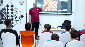 نادي دبا الحصن يعزز استعداداته للموسم الجديد بإطلاق تدريبات شطرنج مخصصة للمواهب الشابة